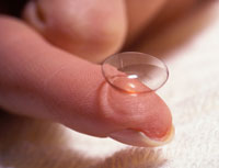 Contact lens by Dick Luria/Photodisc/Getty Images.