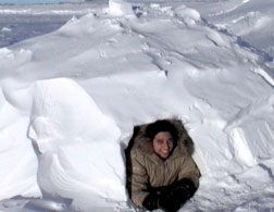 An igloo. Click image to expand.