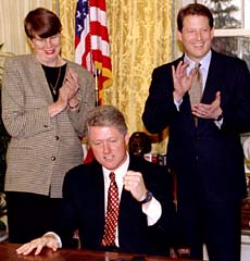 A fool for scandal: Reno in the White House