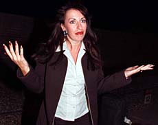 What's a girl to do? Paula Jones