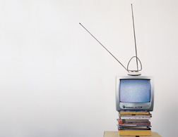 Old TV. Click image to expand.