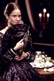 Catherine Sloper (Jennifer Jason Leigh)