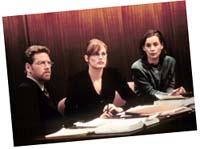 Magruder (Branagh), Lois Harlan (Daryl Hannah), and Doss (Davidtz) in The Gingerbread Man
