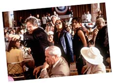 Bulworth (Beatty) with Nina (Halle Berry)