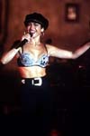 Selena (Jennifer Lopez)