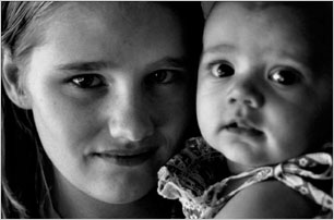 TODAY'S PICTURES: Teen pregnancy.