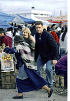 Ryan and Crowe in Proof of Life